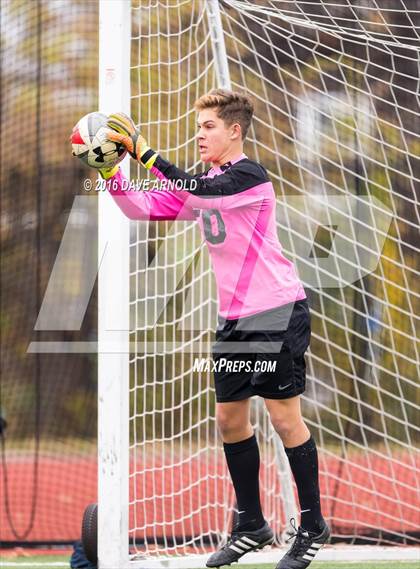 Thumbnail 2 in Lincoln-Sudbury vs. Lexington (MIAA Division 1 North Semifinal) photogallery.