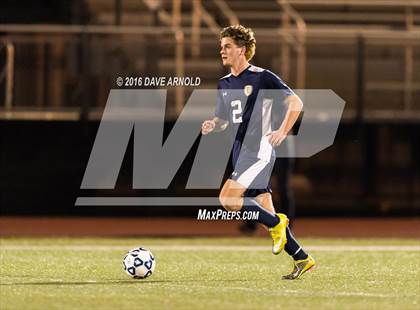 Thumbnail 2 in Lincoln-Sudbury vs. Lexington (MIAA Division 1 North Semifinal) photogallery.