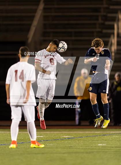 Thumbnail 2 in Lincoln-Sudbury vs. Lexington (MIAA Division 1 North Semifinal) photogallery.
