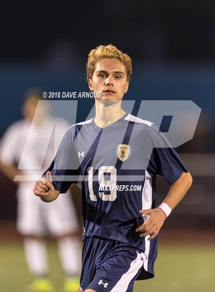 Thumbnail 3 in Lincoln-Sudbury vs. Lexington (MIAA Division 1 North Semifinal) photogallery.