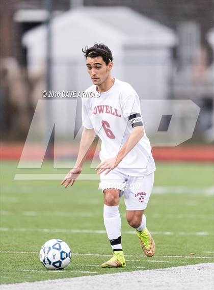Thumbnail 3 in Lincoln-Sudbury vs. Lexington (MIAA Division 1 North Semifinal) photogallery.
