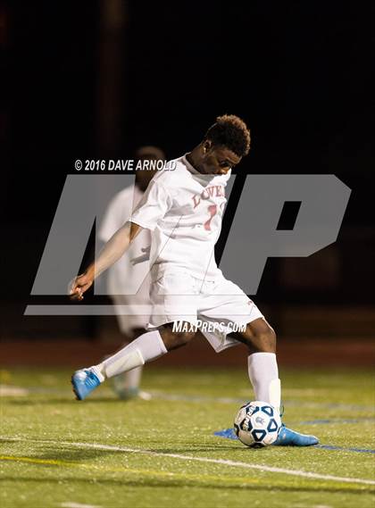 Thumbnail 3 in Lincoln-Sudbury vs. Lexington (MIAA Division 1 North Semifinal) photogallery.
