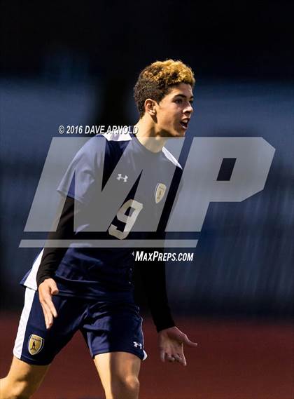 Thumbnail 3 in Lincoln-Sudbury vs. Lexington (MIAA Division 1 North Semifinal) photogallery.