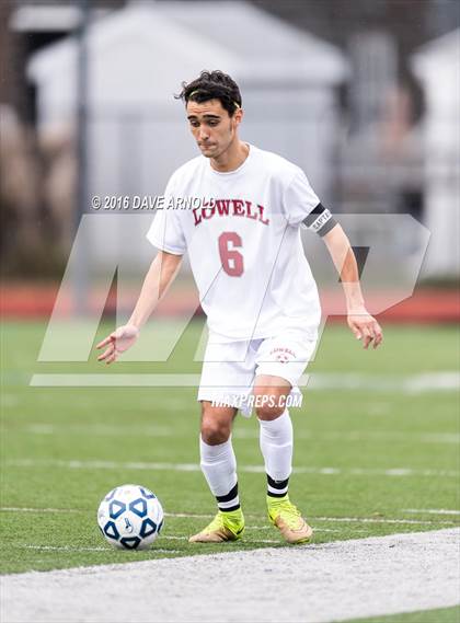 Thumbnail 1 in Lincoln-Sudbury vs. Lexington (MIAA Division 1 North Semifinal) photogallery.