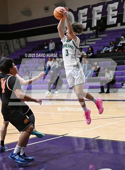 Thumbnail 3 in The Palmdale Aerospace Academy vs. Highland photogallery.