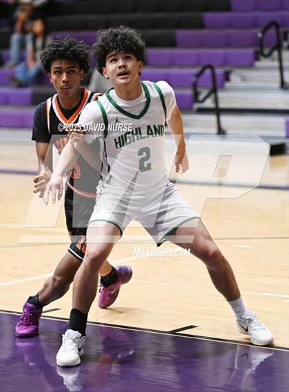 Thumbnail 1 in The Palmdale Aerospace Academy vs. Highland photogallery.