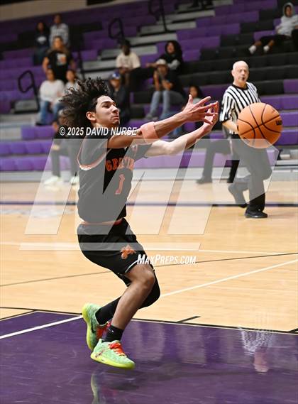 Thumbnail 1 in The Palmdale Aerospace Academy vs. Highland photogallery.