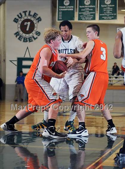 Thumbnail 2 in Grissom @ Butler photogallery.