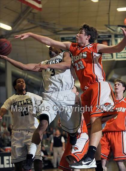 Thumbnail 2 in Grissom @ Butler photogallery.