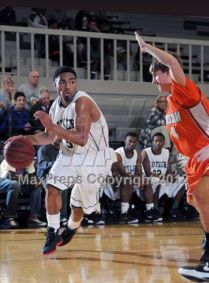 Thumbnail 1 in Grissom @ Butler photogallery.