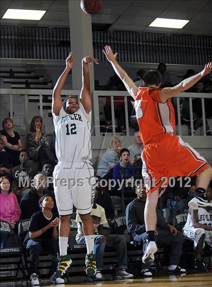 Thumbnail 1 in Grissom @ Butler photogallery.