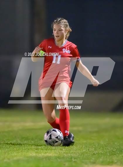 Thumbnail 2 in Brandeis vs Lee photogallery.