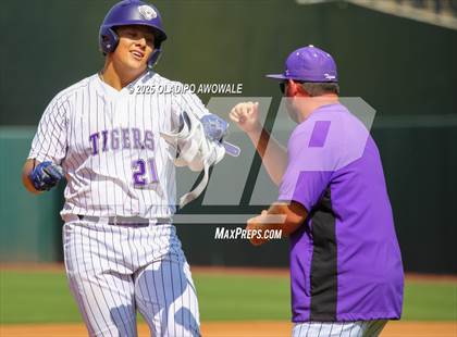 Thumbnail 1 in Thrall vs. Wall (UIL Baseball 3A D2 Final) photogallery.