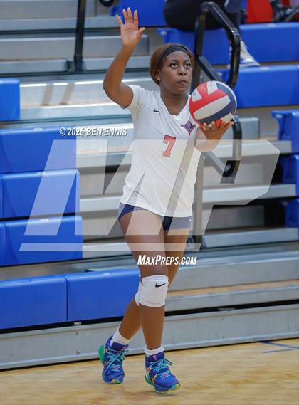 Thumbnail 3 in Sandy Creek vs. Lovett (You Got Served) photogallery.