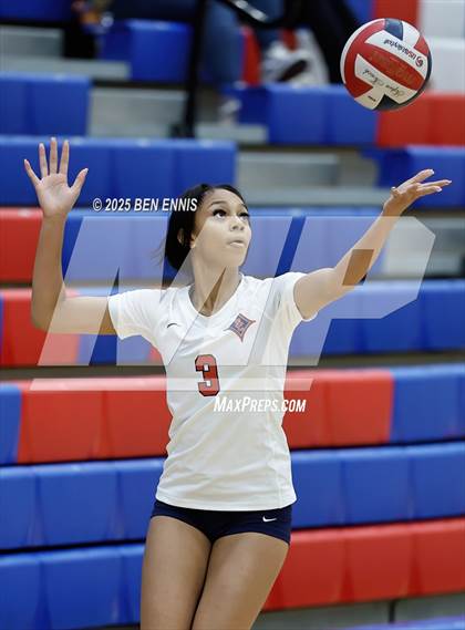 Thumbnail 2 in Sandy Creek vs. Lovett (You Got Served) photogallery.