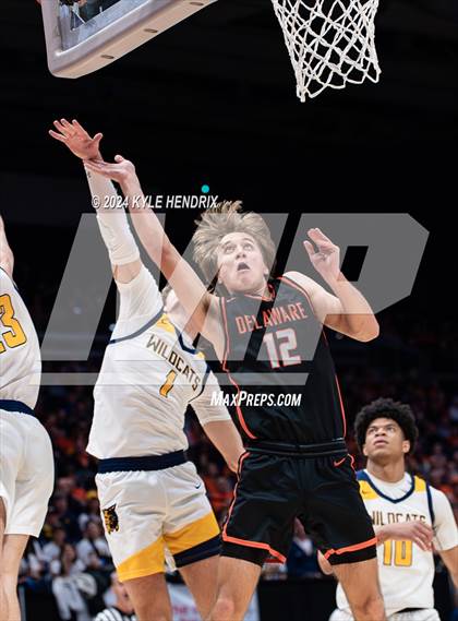Thumbnail 1 in St. Ignatius vs. Hayes (OHSAA Division II Semifinal) photogallery.
