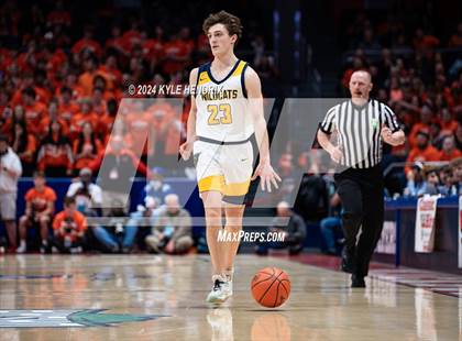 Thumbnail 2 in St. Ignatius vs. Hayes (OHSAA Division II Semifinal) photogallery.
