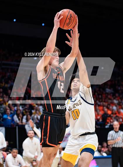 Thumbnail 1 in St. Ignatius vs. Hayes (OHSAA Division II Semifinal) photogallery.