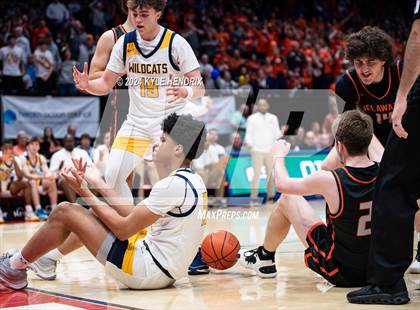 Thumbnail 3 in St. Ignatius vs. Hayes (OHSAA Division II Semifinal) photogallery.