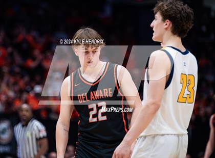 Thumbnail 1 in St. Ignatius vs. Hayes (OHSAA Division II Semifinal) photogallery.
