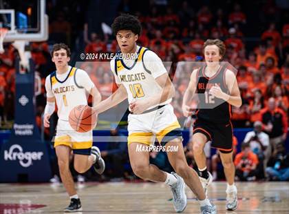 Thumbnail 1 in St. Ignatius vs. Hayes (OHSAA Division II Semifinal) photogallery.