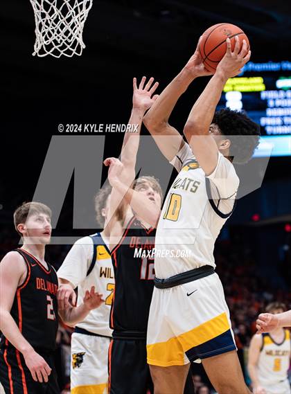 Thumbnail 2 in St. Ignatius vs. Hayes (OHSAA Division II Semifinal) photogallery.