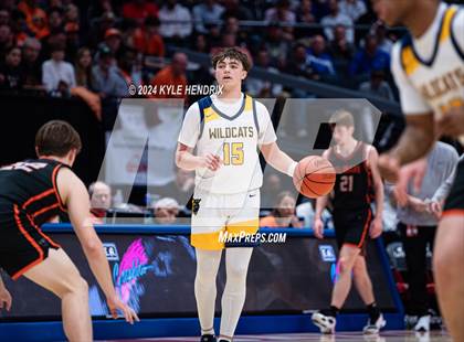Thumbnail 2 in St. Ignatius vs. Hayes (OHSAA Division II Semifinal) photogallery.