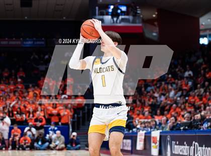 Thumbnail 3 in St. Ignatius vs. Hayes (OHSAA Division II Semifinal) photogallery.