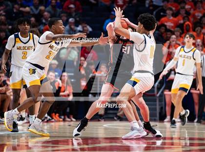 Thumbnail 3 in St. Ignatius vs. Hayes (OHSAA Division II Semifinal) photogallery.