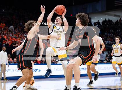 Thumbnail 1 in St. Ignatius vs. Hayes (OHSAA Division II Semifinal) photogallery.