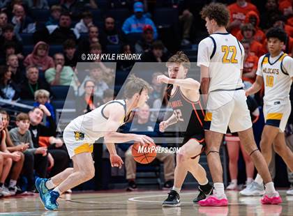 Thumbnail 2 in St. Ignatius vs. Hayes (OHSAA Division II Semifinal) photogallery.