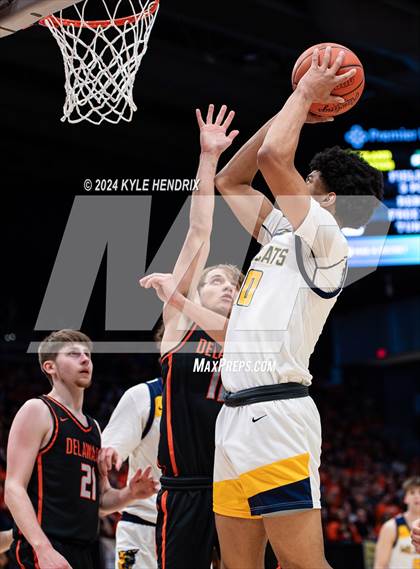 Thumbnail 3 in St. Ignatius vs. Hayes (OHSAA Division II Semifinal) photogallery.