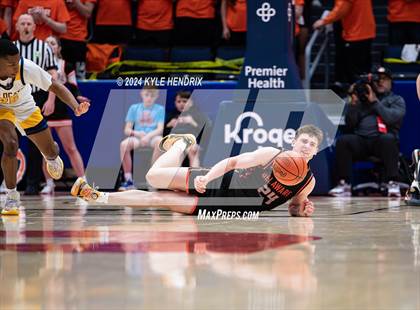 Thumbnail 1 in St. Ignatius vs. Hayes (OHSAA Division II Semifinal) photogallery.