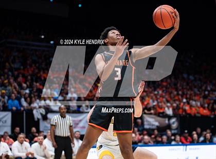 Thumbnail 1 in St. Ignatius vs. Hayes (OHSAA Division II Semifinal) photogallery.