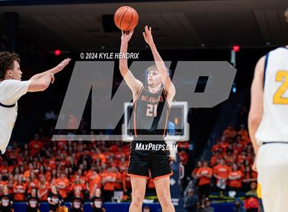 Thumbnail 2 in St. Ignatius vs. Hayes (OHSAA Division II Semifinal) photogallery.