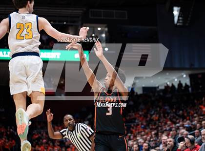 Thumbnail 2 in St. Ignatius vs. Hayes (OHSAA Division II Semifinal) photogallery.