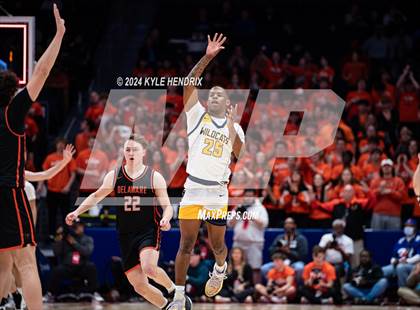 Thumbnail 1 in St. Ignatius vs. Hayes (OHSAA Division II Semifinal) photogallery.