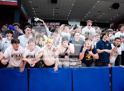 Thumbnail 3 in St. Ignatius vs. Hayes (OHSAA Division II Semifinal) photogallery.
