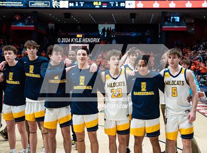 Thumbnail 2 in St. Ignatius vs. Hayes (OHSAA Division II Semifinal) photogallery.