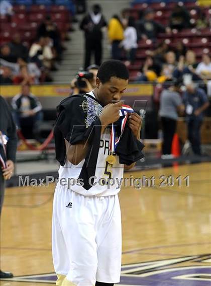 Thumbnail 2 in Vacaville Christian vs. Bradshaw Christian (CIF SJS D5 Final) photogallery.