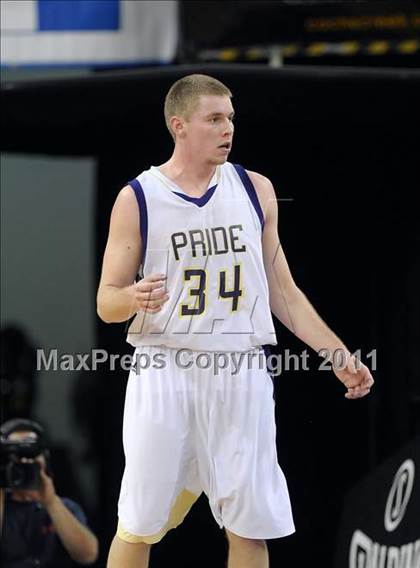 Thumbnail 3 in Vacaville Christian vs. Bradshaw Christian (CIF SJS D5 Final) photogallery.