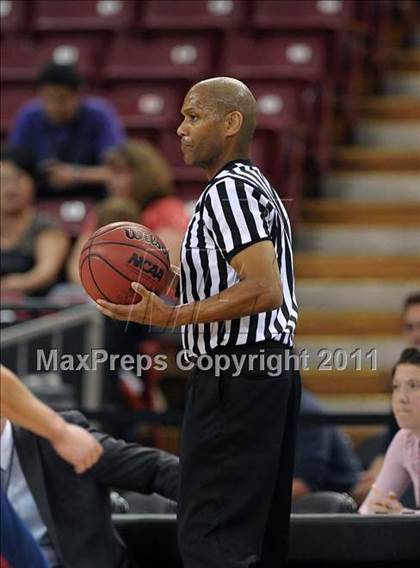Thumbnail 3 in Vacaville Christian vs. Bradshaw Christian (CIF SJS D5 Final) photogallery.
