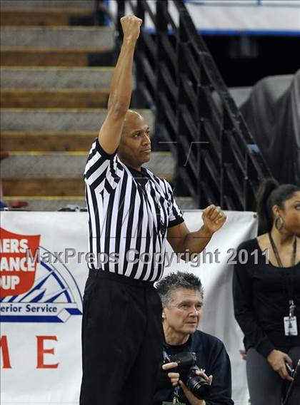 Thumbnail 2 in Vacaville Christian vs. Bradshaw Christian (CIF SJS D5 Final) photogallery.