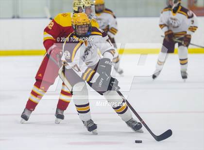 Thumbnail 1 in Bergen Catholic vs Summit (Ice Vault Classic) photogallery.