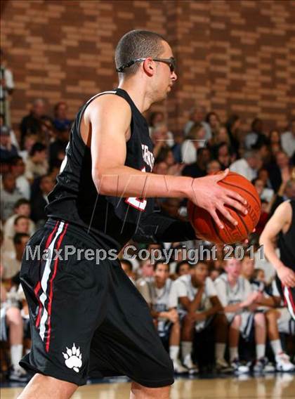 Thumbnail 3 in Harvard-Westlake @ Loyola photogallery.