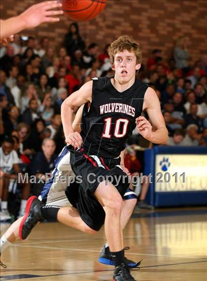 Thumbnail 3 in Harvard-Westlake @ Loyola photogallery.