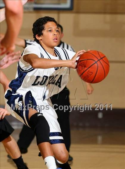Thumbnail 2 in Harvard-Westlake @ Loyola photogallery.