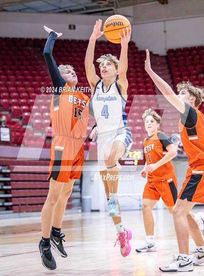 Thumbnail 3 in  Elizabethton vs Hampton (Tennessee) photogallery.