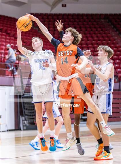 Thumbnail 2 in  Elizabethton vs Hampton (Tennessee) photogallery.