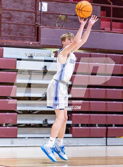 Thumbnail 1 in  Elizabethton vs Hampton (Tennessee) photogallery.